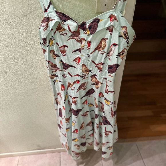 Plus size vintageish dress. Size 4x but really like a 2x. Worn a couple times. - Picture 6 of 6